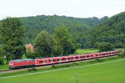 218 486 und BR 425 bei Mühlen