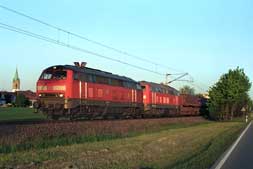 225 082 und 218 307 in Renningen