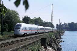 BR 605 in Lindau