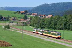 AVG Stadtbahn bei Röt