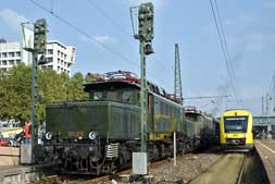 E94 279 und 194 051 in Göppingen