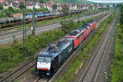 ES 64 F4-090, 115 159, 120 149 und 120 118 in Untertürkheim