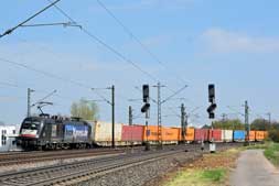 ES 64 U2-015 bei Tamm