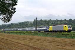 ES 64 F4-013 und VT 601 bei Ebersbach