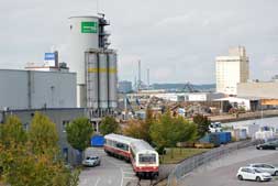 VT 411 und VS 201 in Stuttgart Hafen