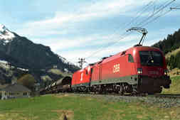 ÖBB 1116 087+1016 011 bei Lermoos